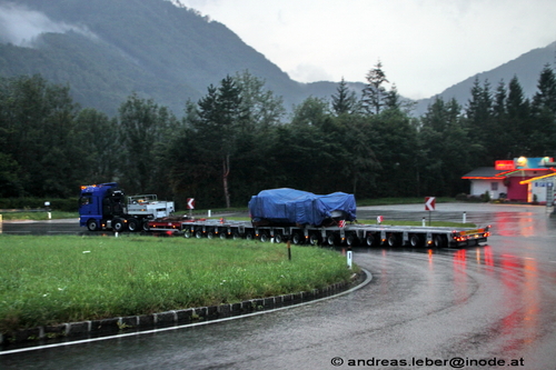 Bild 19 Mit 100 km/h im Drift durch die Kehre ? 