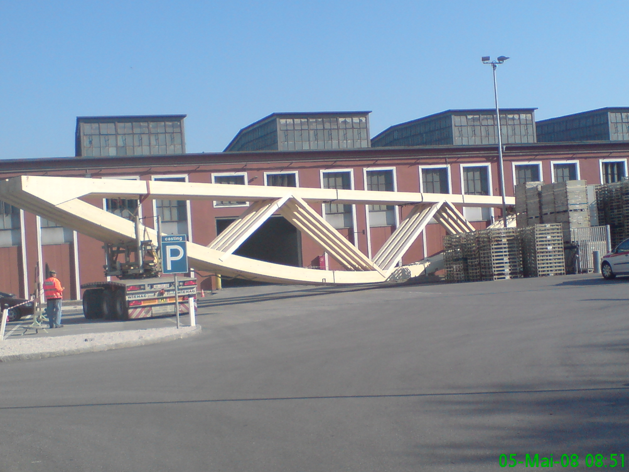 Bild 12 Eine neue Dachkonstruktion für eine Lagerhalle, Länge 50 m !